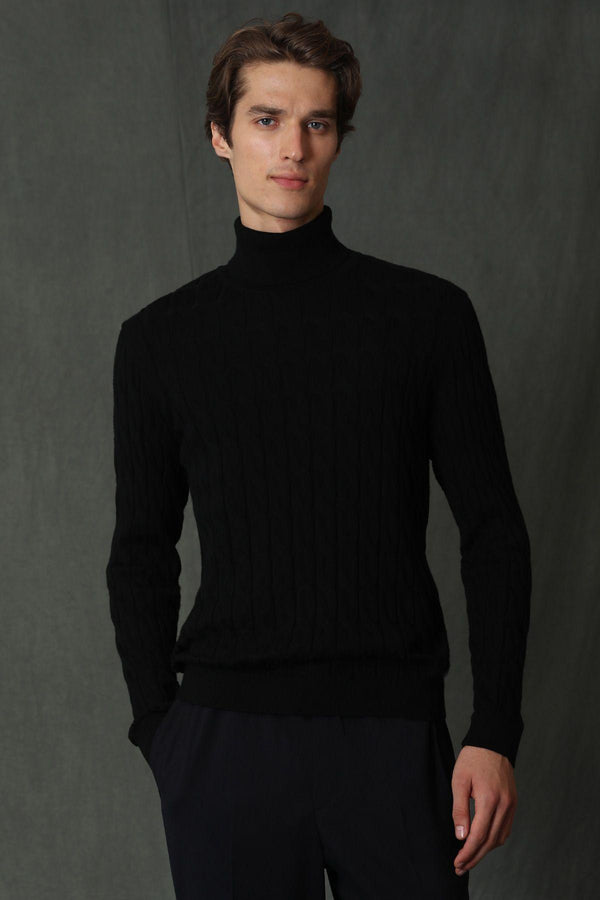 Classic Black Knit: Timeless Comfort & Style - Texmart