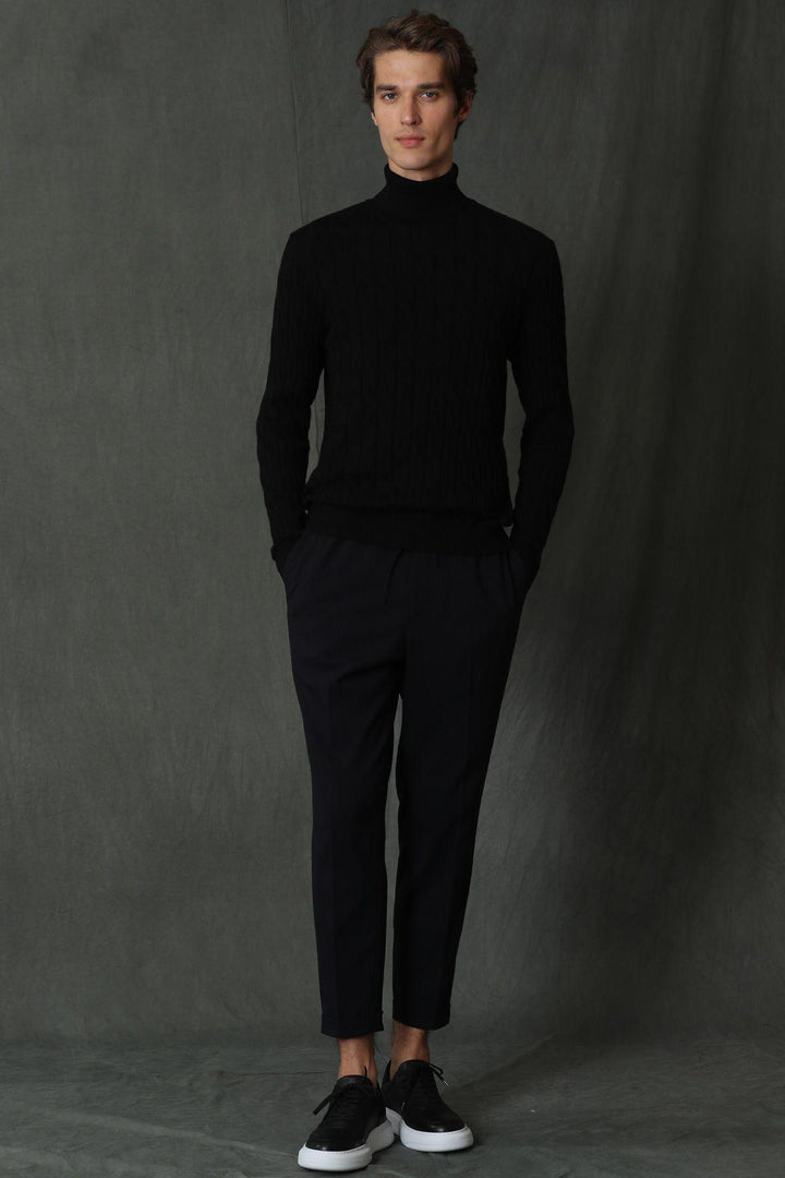 Classic Black Knit: Timeless Comfort & Style - Texmart