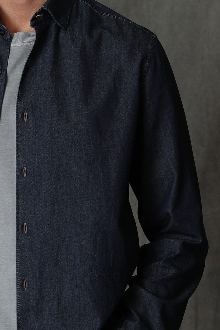 Danor Men's Smart Shirt: The Perfect Blend of Comfort and Sophistication in Dark Blue - Texmart