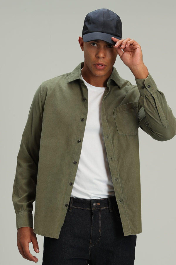 Emerald Elegance: Men's Luxe Velvet Sports Shirt - Comfort Slim Fit - Texmart