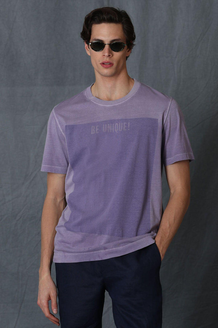 Lilac Haze Modern Graphic Tee - A Stylish Blend of Comfort and Sophistication - Texmart