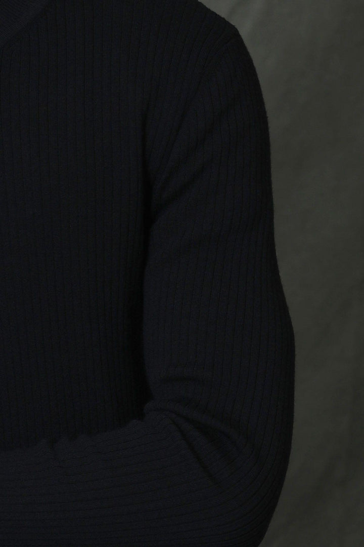 Navy Wool-Blend Fisherman Sweater: Winter Chic - Texmart