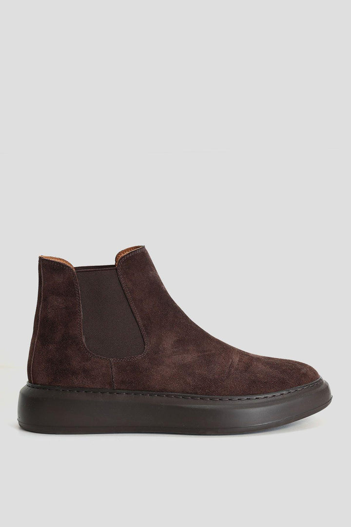 Refined Gentlemen's Suede Boots: Exquisite Brown Footwear for the Modern Man - Texmart