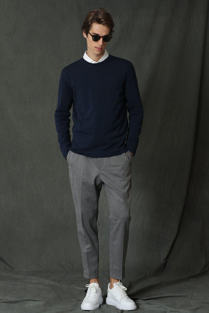 Tailored Elegance: Gray Men's Chino Trousers for Versatile Style - Texmart