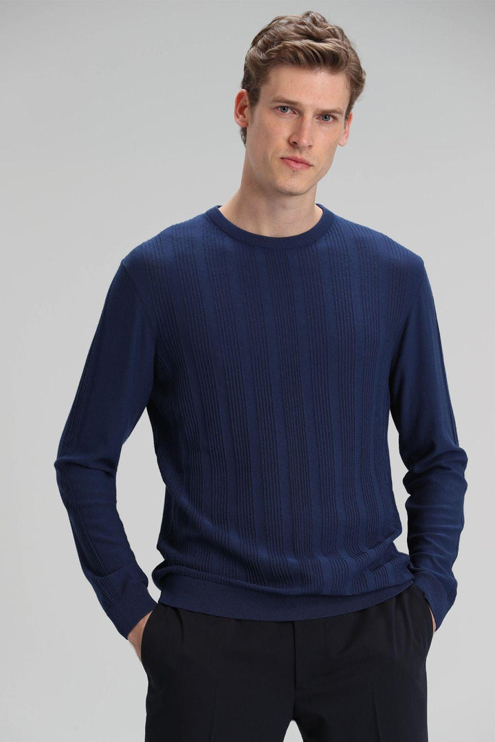 The Classic Comfort Men's Sweater: A Stylish Essential for Every Wardrobe - Texmart