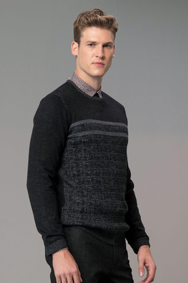 The Classic Noir Men's Sweater: A Timeless Blend of Warmth and Style - Texmart