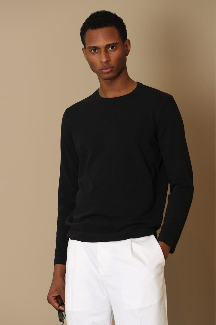 The Essential Black Tri-Blend Men's Sweater: A Perfect Blend of Style and Comfort - Texmart