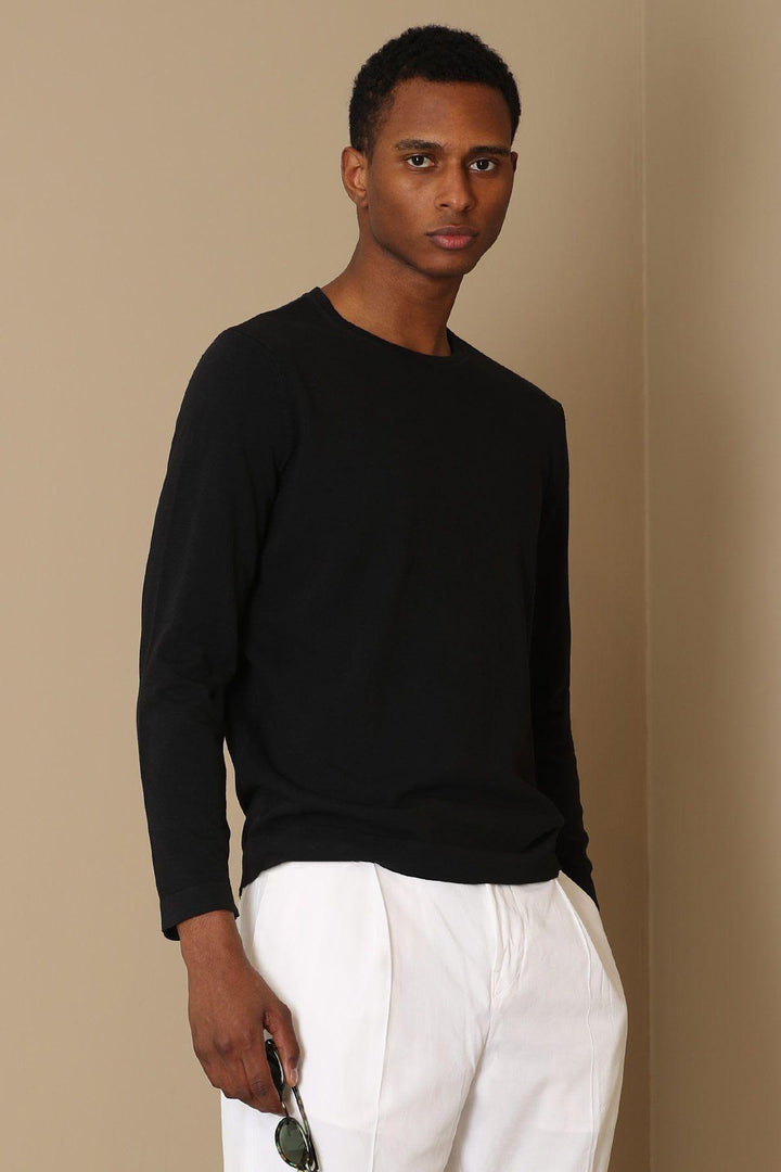 The Essential Black Tri-Blend Men's Sweater: A Perfect Blend of Style and Comfort - Texmart