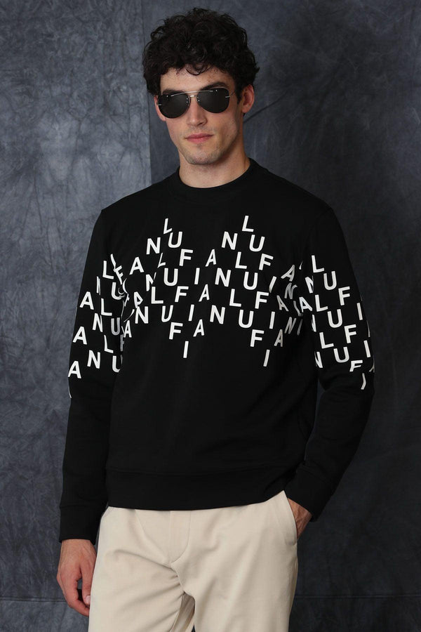 The Noir Comfort Blend: A Stylish and Cozy Men's Sweatshirt in Black - Texmart