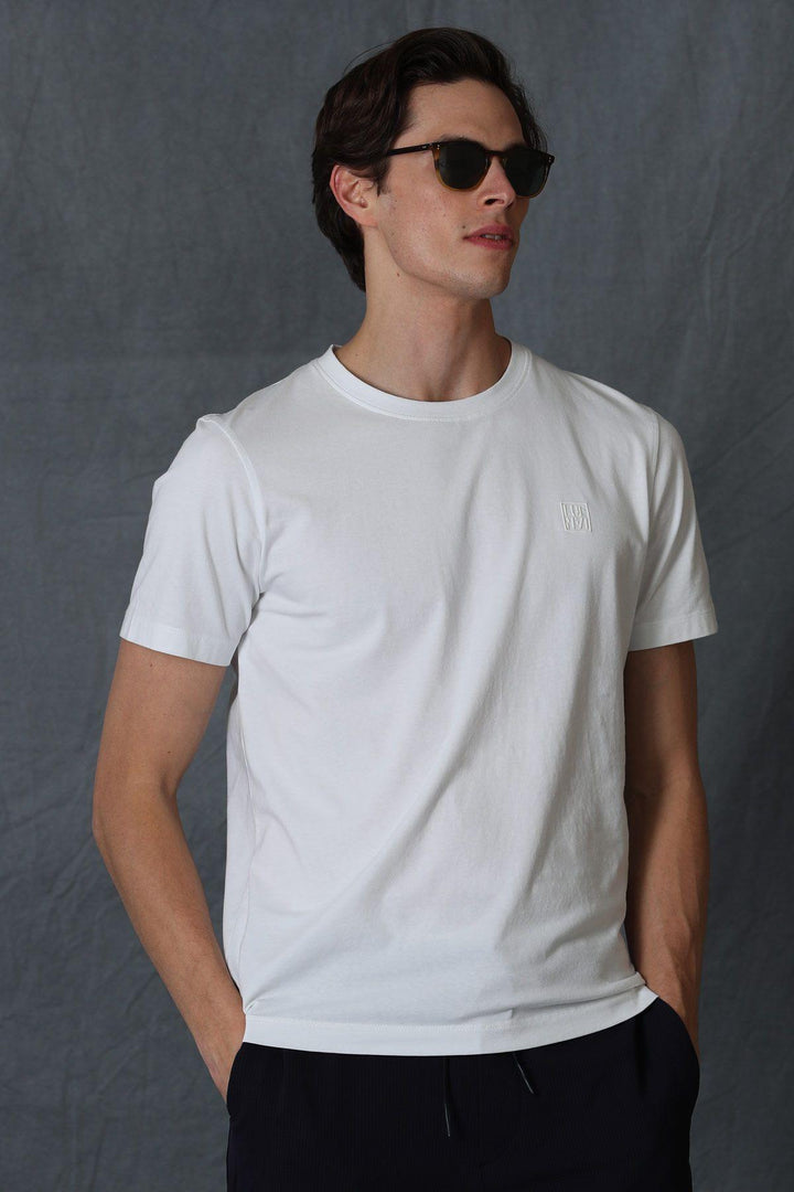 The Versatile White Cotton Blend Graphic Tee for Modern Men - Texmart